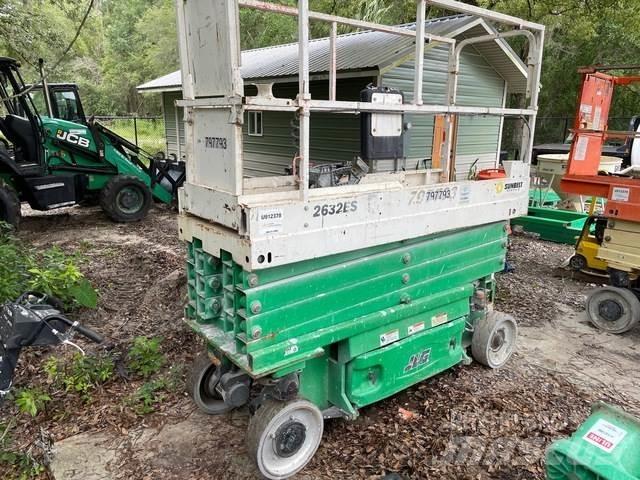 JLG 2632ES Saksilavat