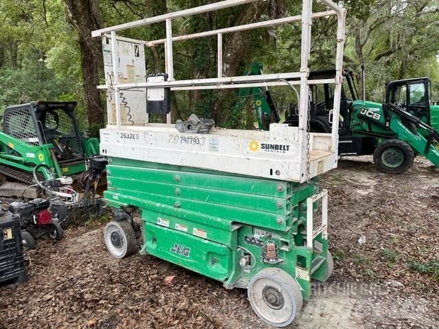 JLG 2632ES Saksilavat