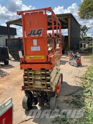 JLG 2632ES Saksilavat