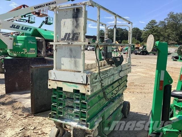 JLG 2632ES Saksilavat