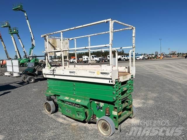 JLG 2646ES Saksilavat