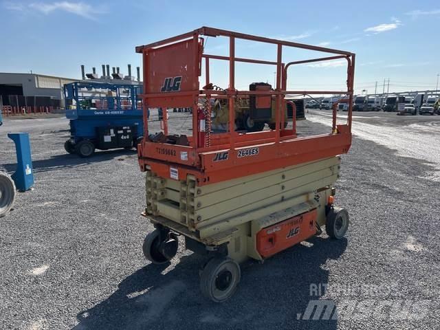 JLG 2646ES Saksilavat
