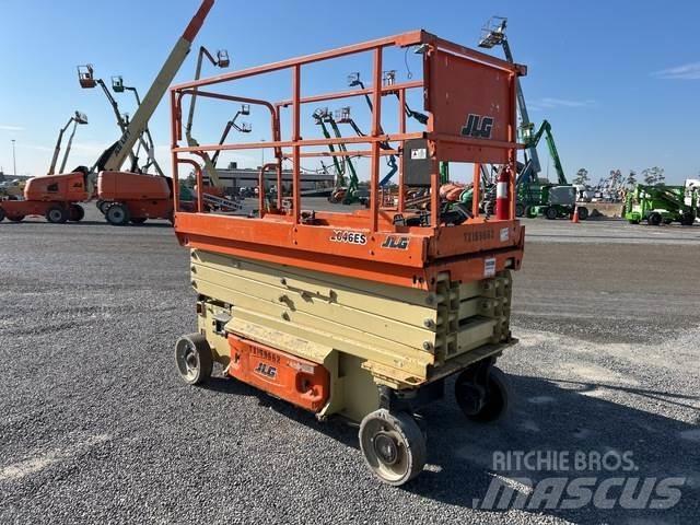 JLG 2646ES Saksilavat
