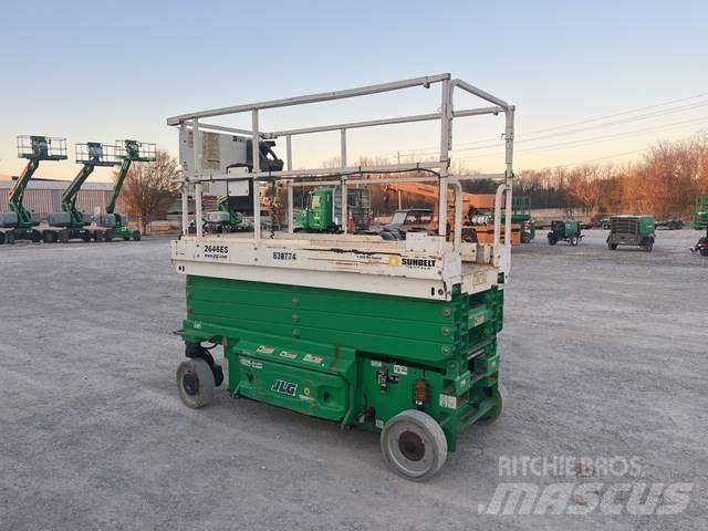 JLG 2646ES Saksilavat