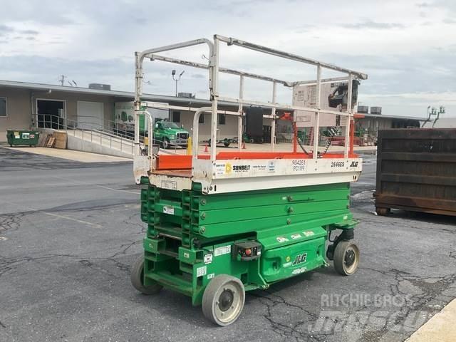 JLG 2646ES Saksilavat