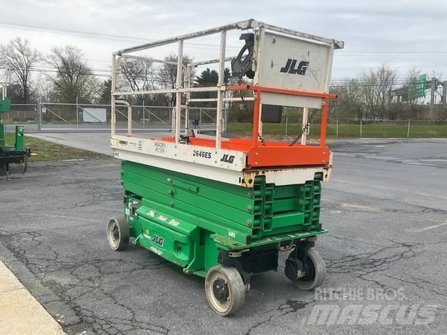 JLG 2646ES Saksilavat