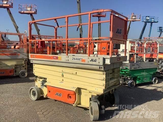 JLG 2646ES Saksilavat
