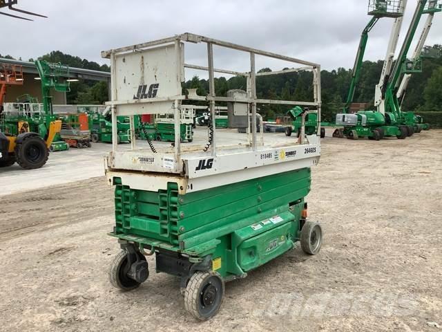 JLG 2646ES Saksilavat