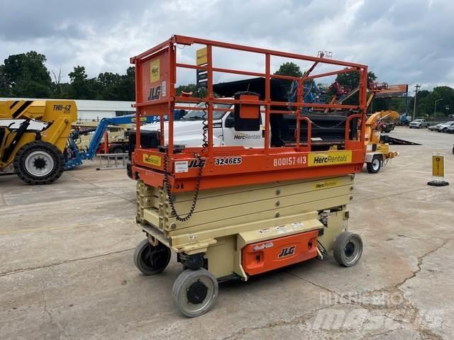 JLG 3246 ES Saksilavat