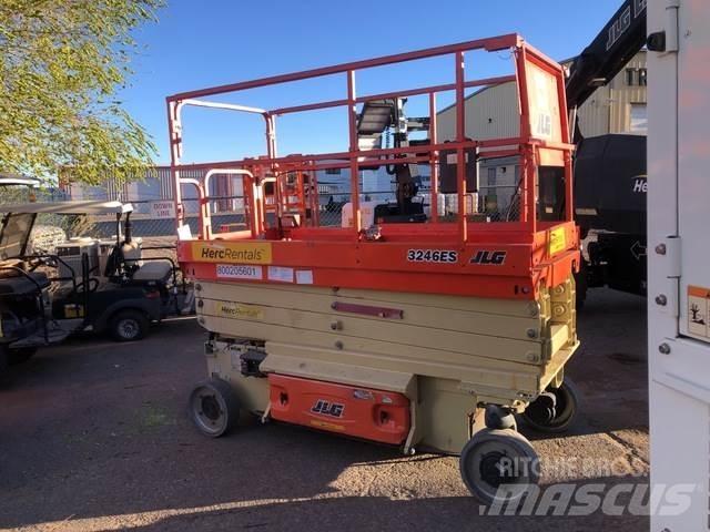 JLG 3246ES Saksilavat