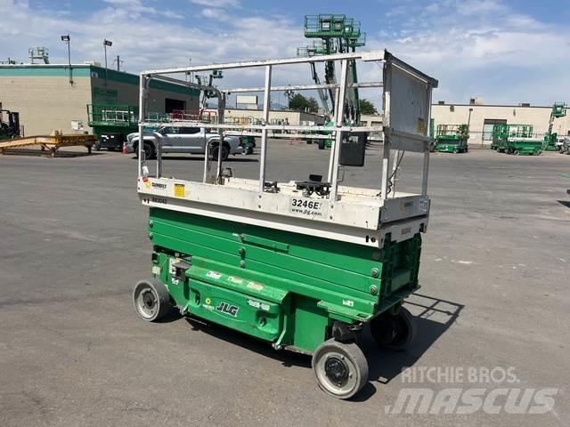 JLG 3246ES Saksilavat