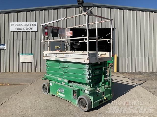JLG 3248RS Saksilavat