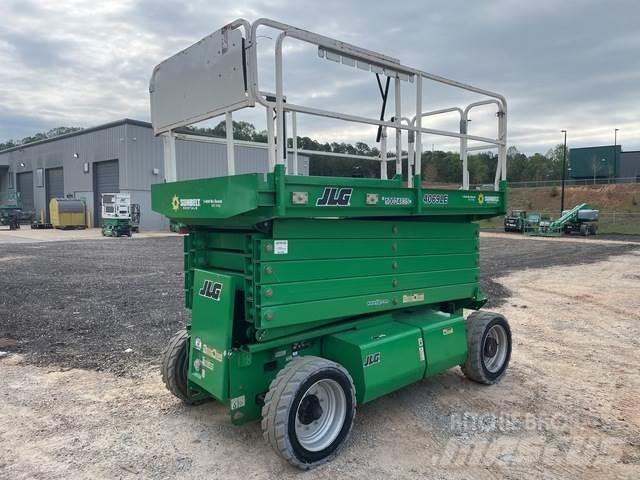 JLG 4069LE Saksilavat