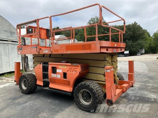 JLG 4394 RT Saksilavat