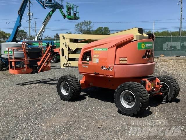 JLG 450AJ Kuukulkijat
