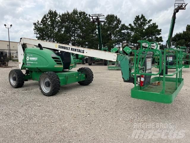 JLG 600A Kuukulkijat