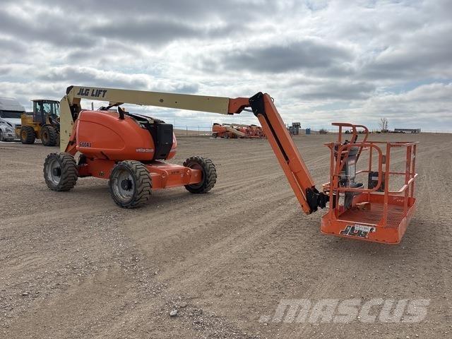 JLG 600AJ Kuukulkijat