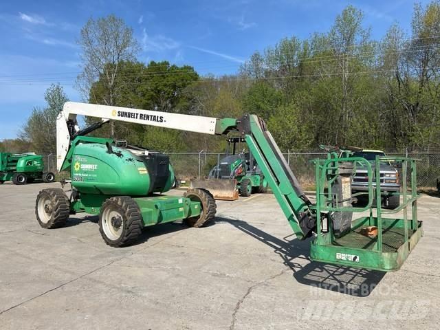 JLG 600AJ Kuukulkijat