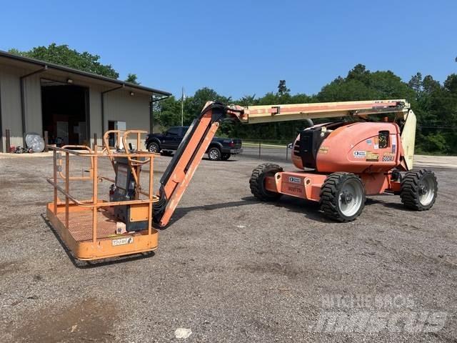 JLG 600AJ Kuukulkijat