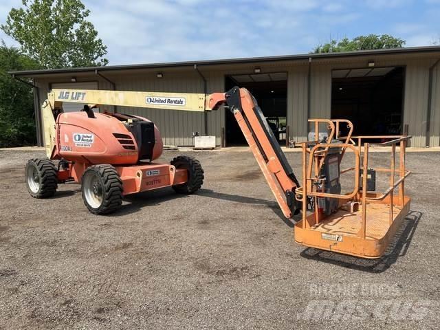 JLG 600AJ Kuukulkijat