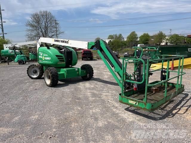 JLG 600AJ Kuukulkijat