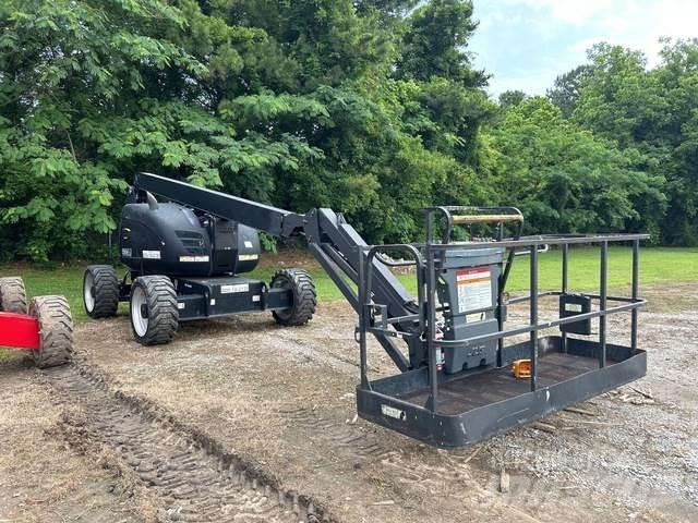 JLG 600AJ Kuukulkijat