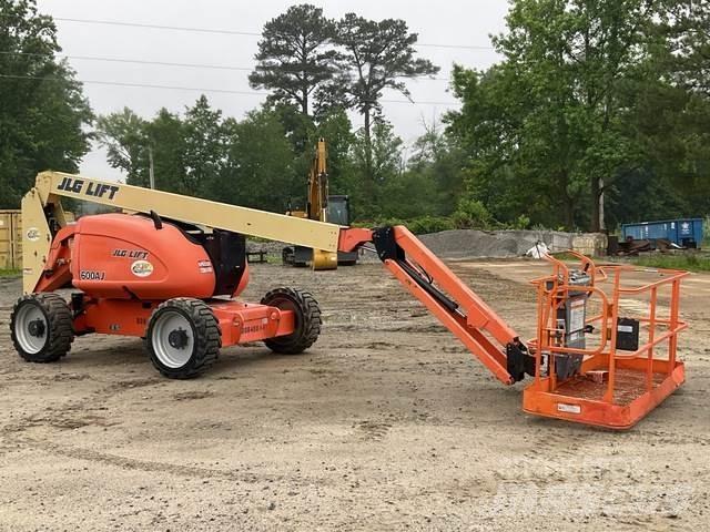 JLG 600AJ Kuukulkijat