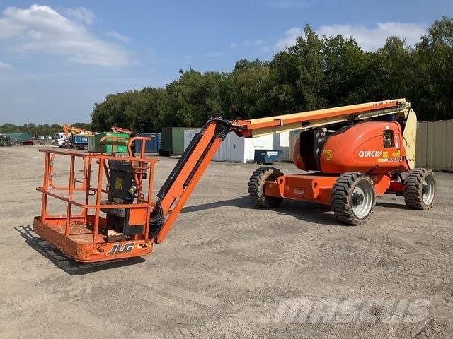 JLG 600AJ Kuukulkijat