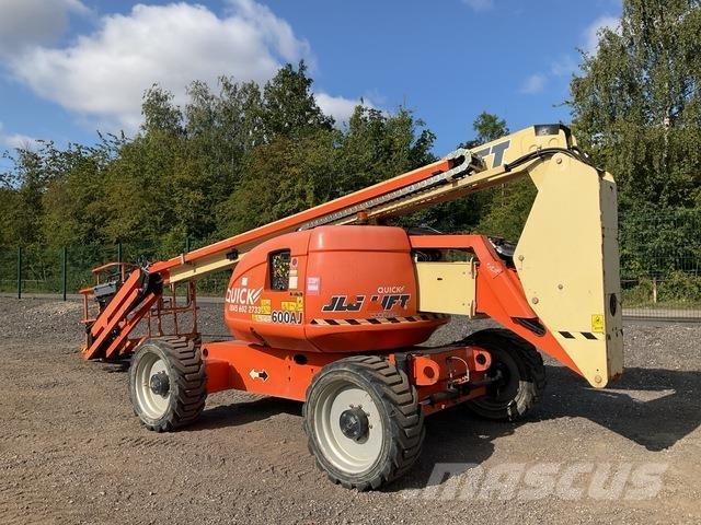 JLG 600AJ Kuukulkijat