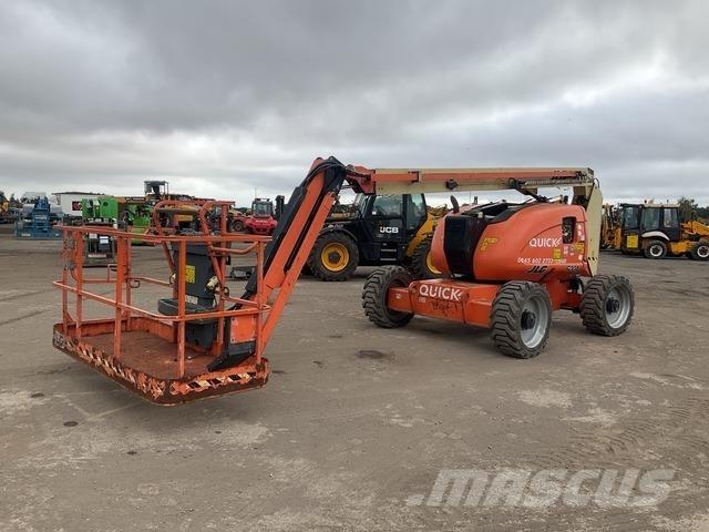 JLG 600AJ Kuukulkijat