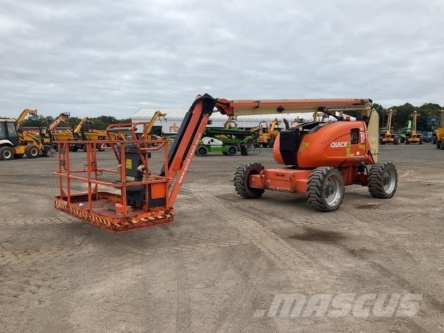 JLG 600AJ Kuukulkijat