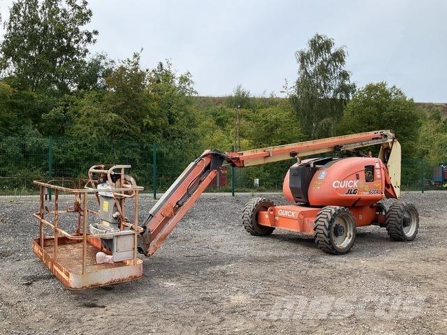 JLG 600AJ Kuukulkijat