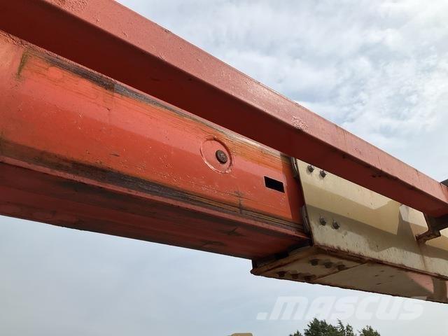 JLG 600AJ Kuukulkijat