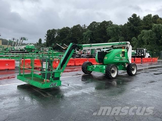 JLG 600AJ Kuukulkijat