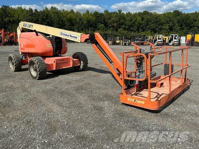 JLG 600AJ Kuukulkijat
