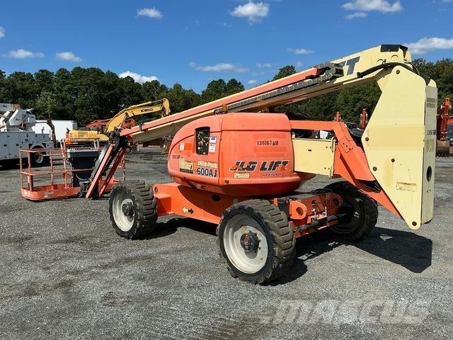 JLG 600AJ Kuukulkijat
