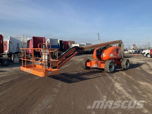 JLG 600AJ Kuukulkijat