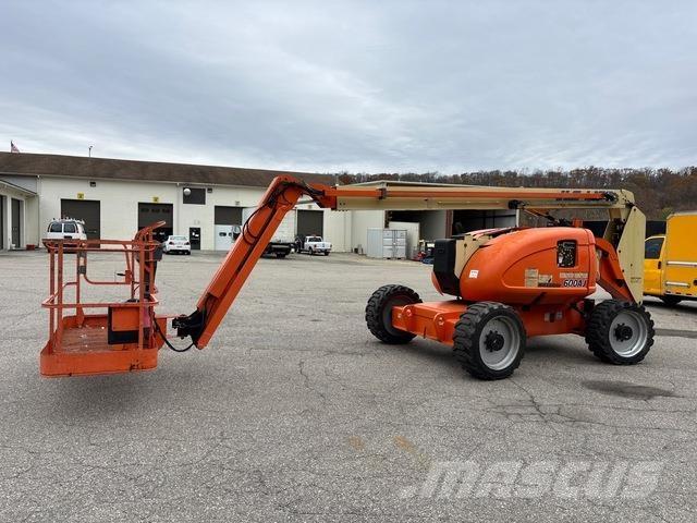 JLG 600AJ Kuukulkijat