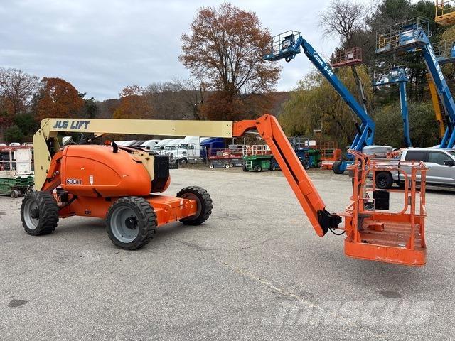 JLG 600AJ Kuukulkijat