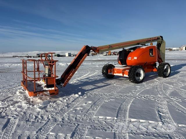 JLG 600AJ Kuukulkijat