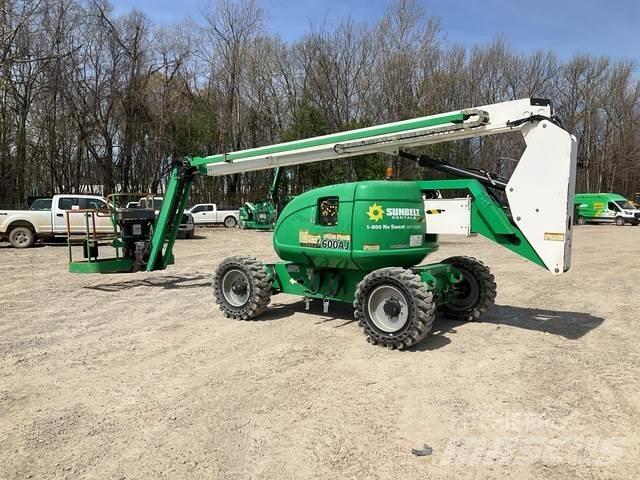 JLG 600AJN Kuukulkijat