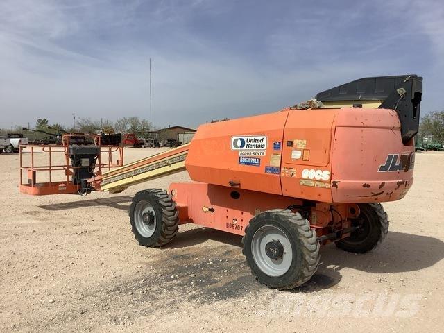 JLG 600S Teleskooppipuominostimet