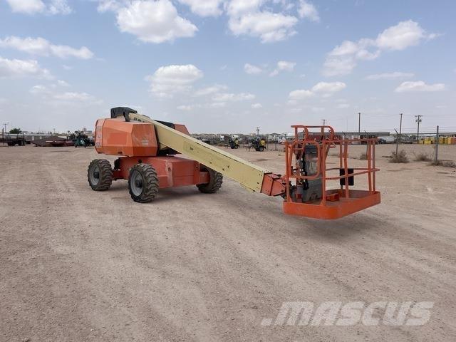 JLG 600S Teleskooppipuominostimet
