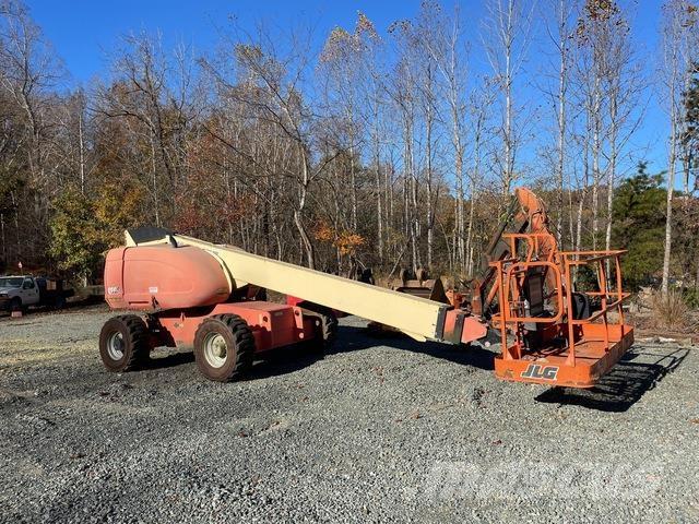 JLG 600S Teleskooppipuominostimet