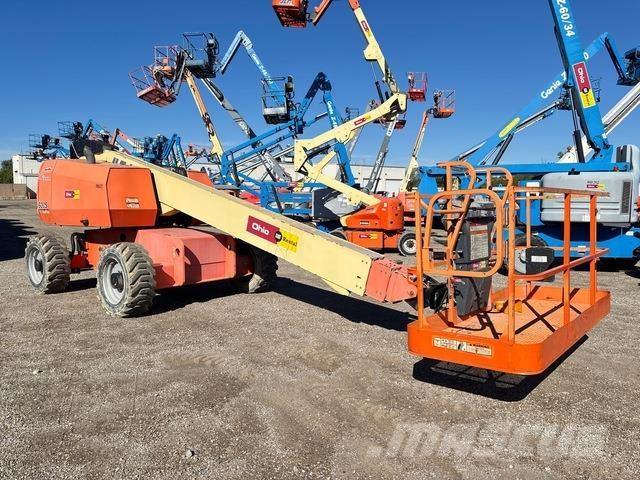 JLG 600S Teleskooppipuominostimet