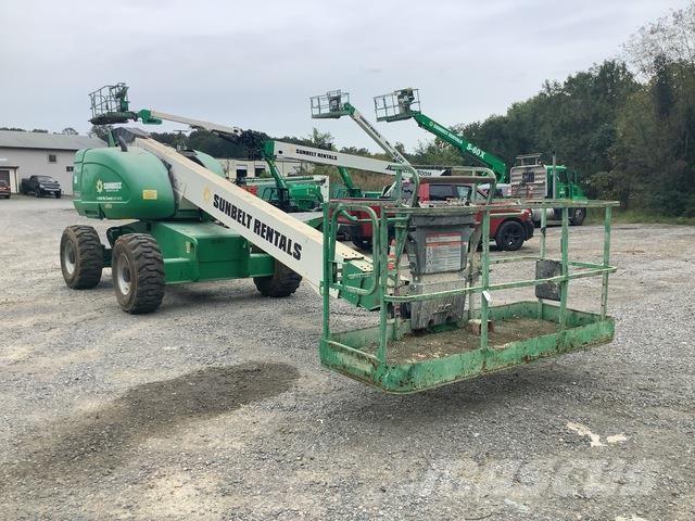 JLG 600S Teleskooppipuominostimet