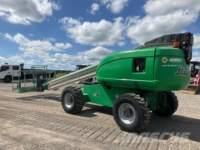 JLG 600S Teleskooppipuominostimet