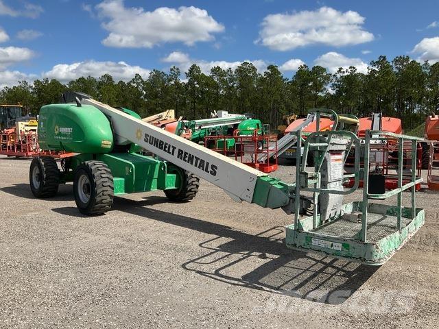 JLG 600S Teleskooppipuominostimet