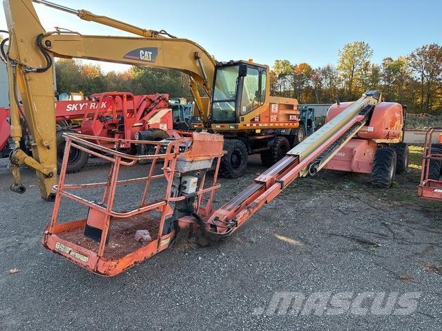 JLG 600S Teleskooppipuominostimet