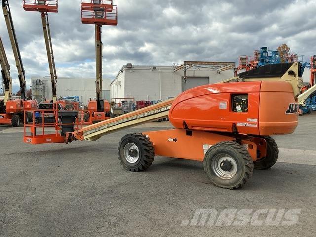 JLG 600S Teleskooppipuominostimet